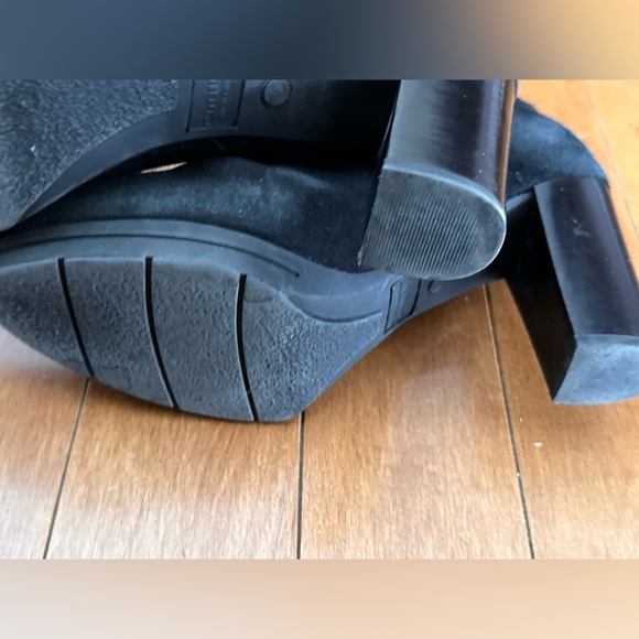 Canadian Anna - Picture 4 of 4